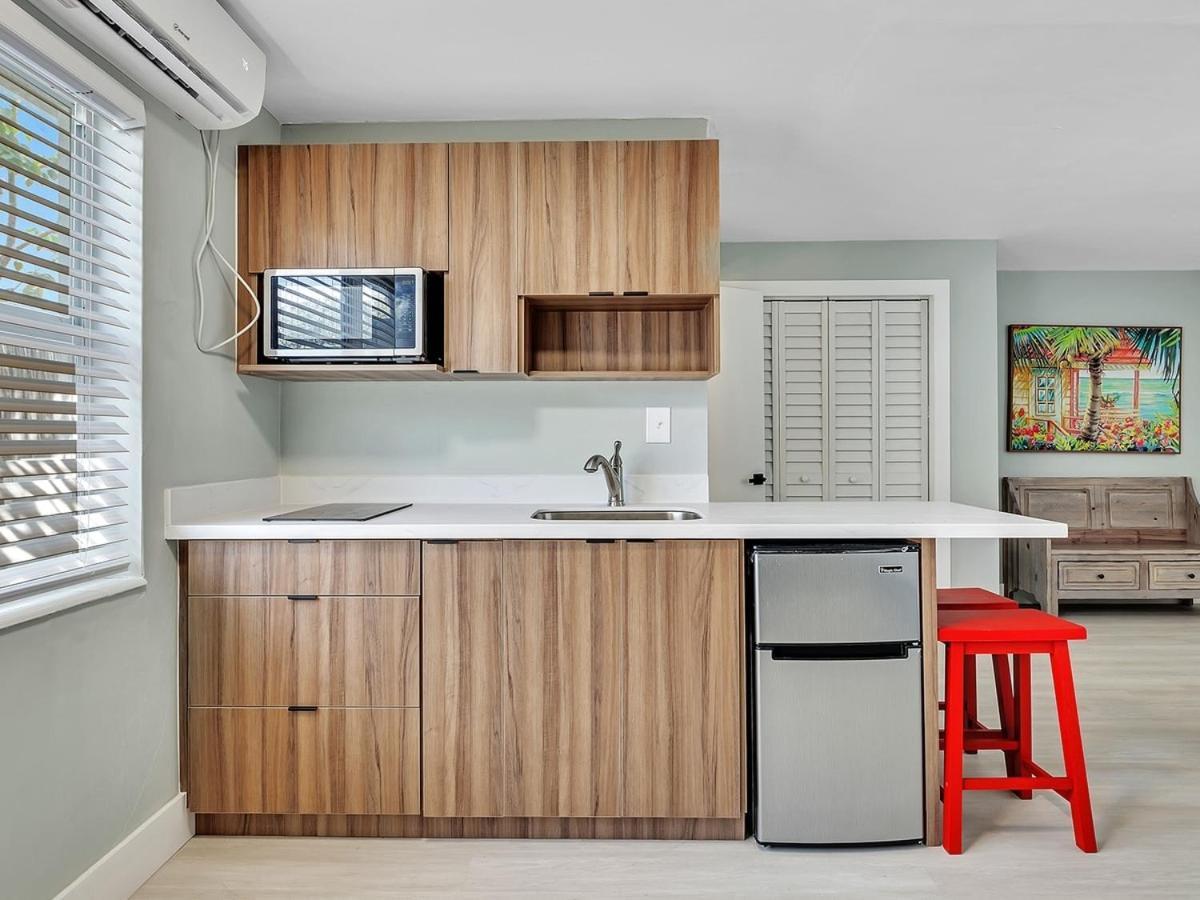 The Shell On Walnut Studio With Bath Hollywood Beach Free Parking Dania Beach Exterior photo